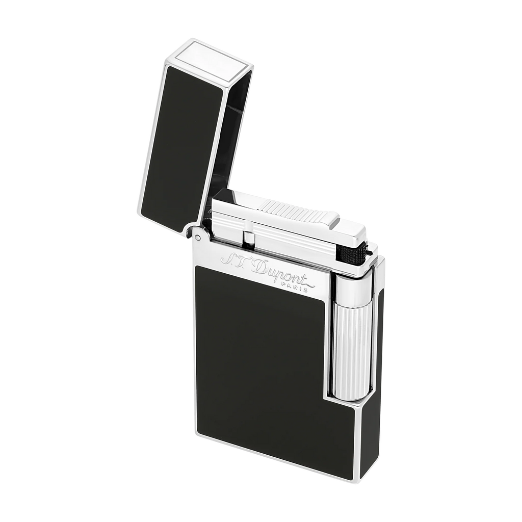 Lacquered lighter silver