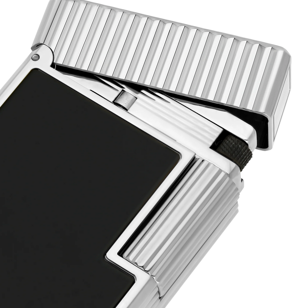 Lacquered lighter silver